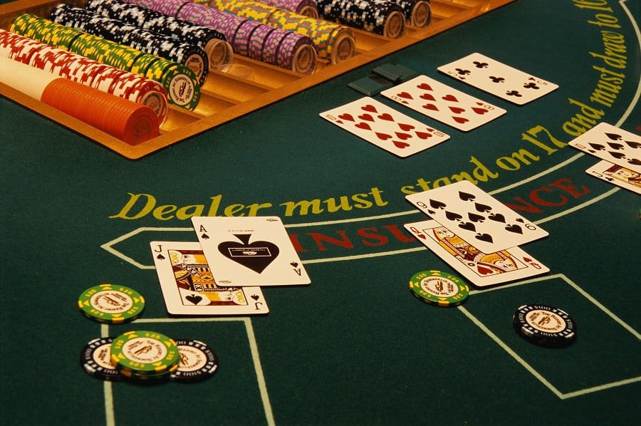 Những chiến thuật có thể áp dụng được trong trò chơi Blackjack