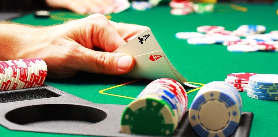 Nguyen tac bat di bat dich khi choi game Poker Online Hinh 1