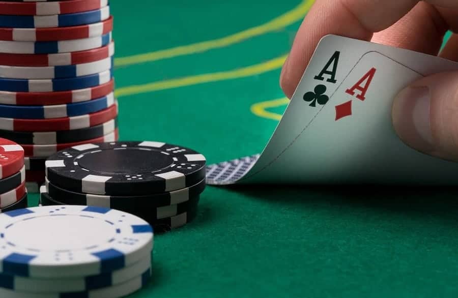 Hướng dẫn cách chơi Poker căn bản nhất