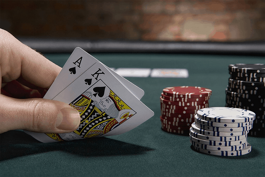 Học cách chơi Poker qua những lời khuyên cần thiết