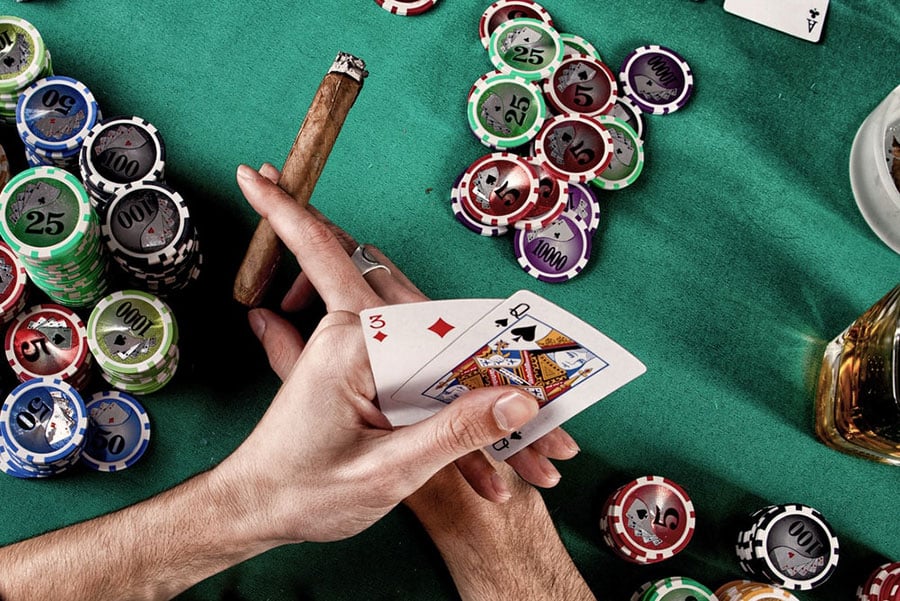 Cách trở thành vua Poker trực tuyến