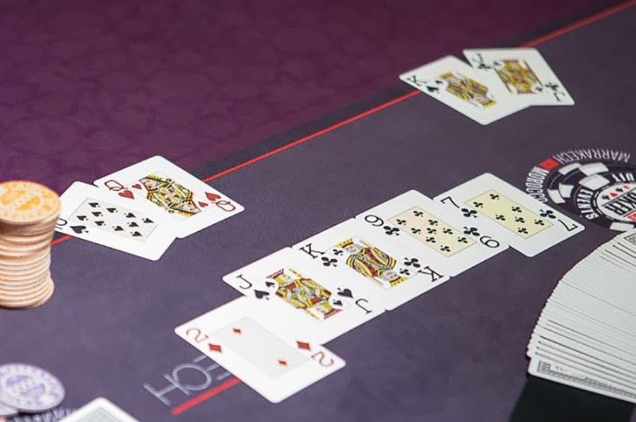 Poker trực tuyến có thực sự còn hấp dẫn
