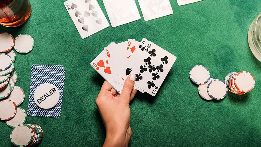 Những tay chơi Poker lão làng chia sẻ gì cho tân binh?