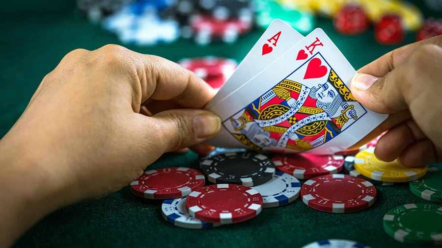 Chơi game bài Poker online - Thủ thuật và kinh nghiệm chơi