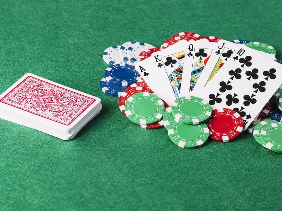 Kiểu người dễ gặp khó khăn trong Poker online