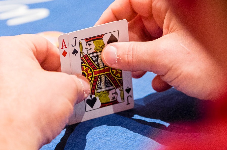 Những điều dù cơ bản nhưng sẽ mang lại hiệu suất lớn trong Blackjack