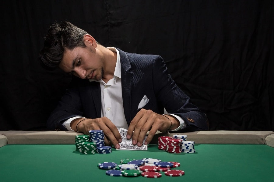 Ưu điểm khi chơi Baccarat online mà ít ai biết đến