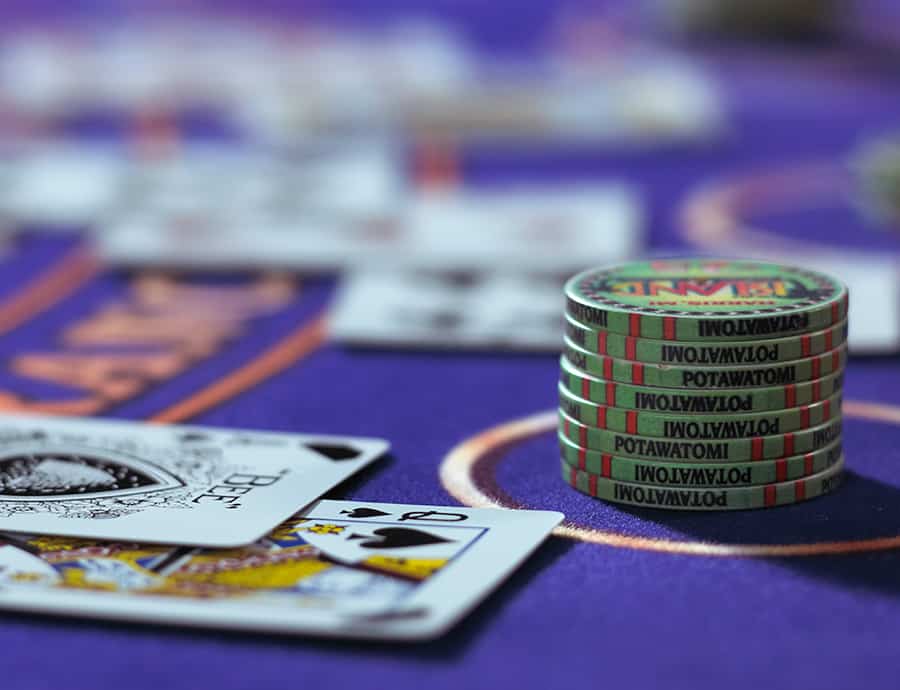 Bluff trong Poker là gì? Các bí quyết bluff thành công cao nhất