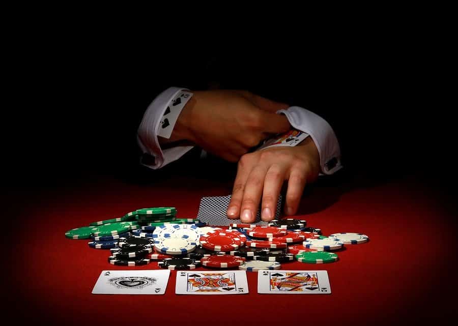 Tổng quan về 1 ván đấu Poker và ý nghĩa hành động tại mỗi vòng