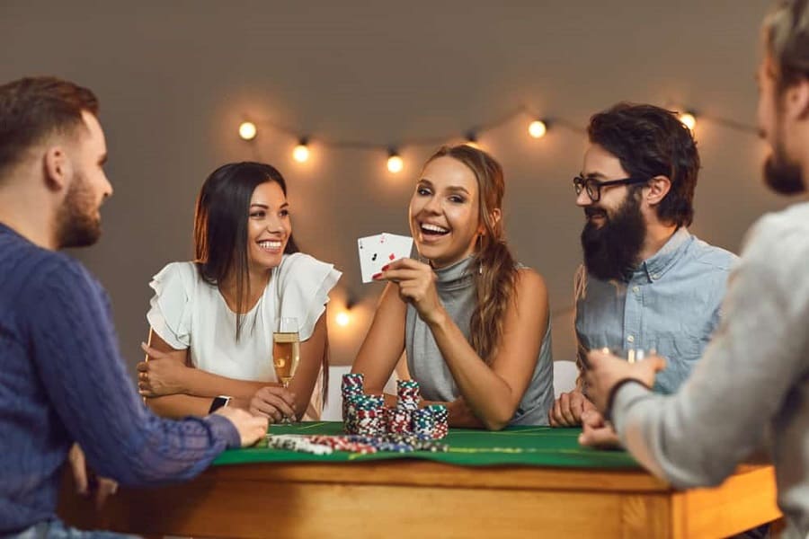 Tìm hiểu kiến thức nhập môn Poker và các giới hạn cược