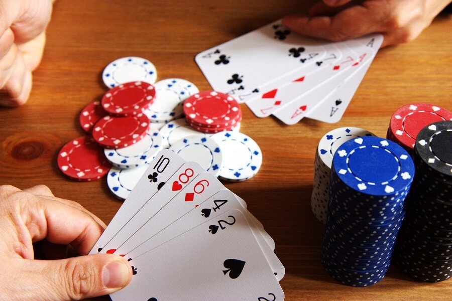 Game bài Poker và sức mạnh của những bộ tay sẽ bắt gặp khi chơi