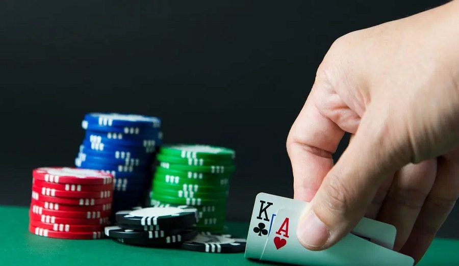 Đếm thẻ và những phương pháp bổ trợ khác trong khi chơi Blackjack